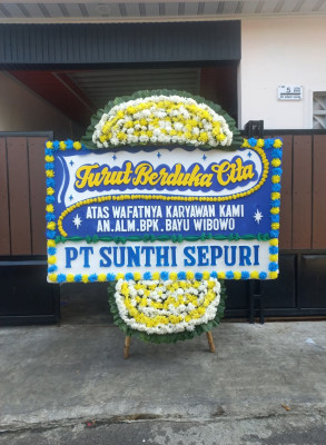 Papan Bunga Duka di Gandrung